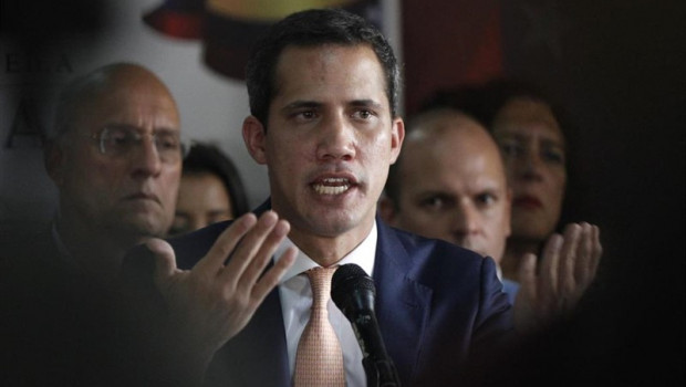 ep guaido afirmasino llega el cesela usurpacion se optara porayuda internacionalel usola fuerza