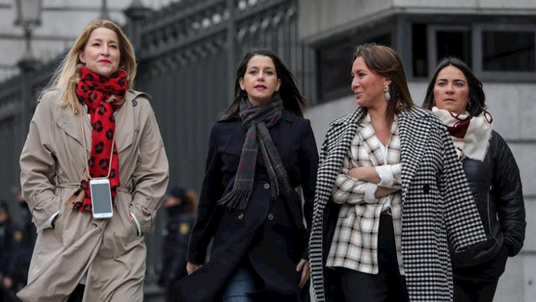 ep la portavoz de ciudadanos en el congreso ines arrimadas junto a otras diputadas de su grupo