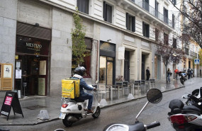 ep un repartidor de glovo