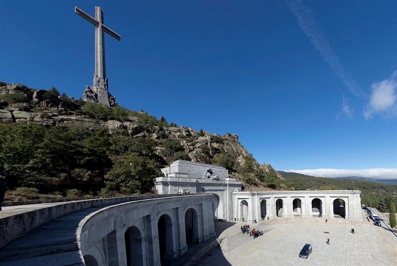 El Gobierno exhumará los restos de Primo de Rivera del Valle de los Caídos