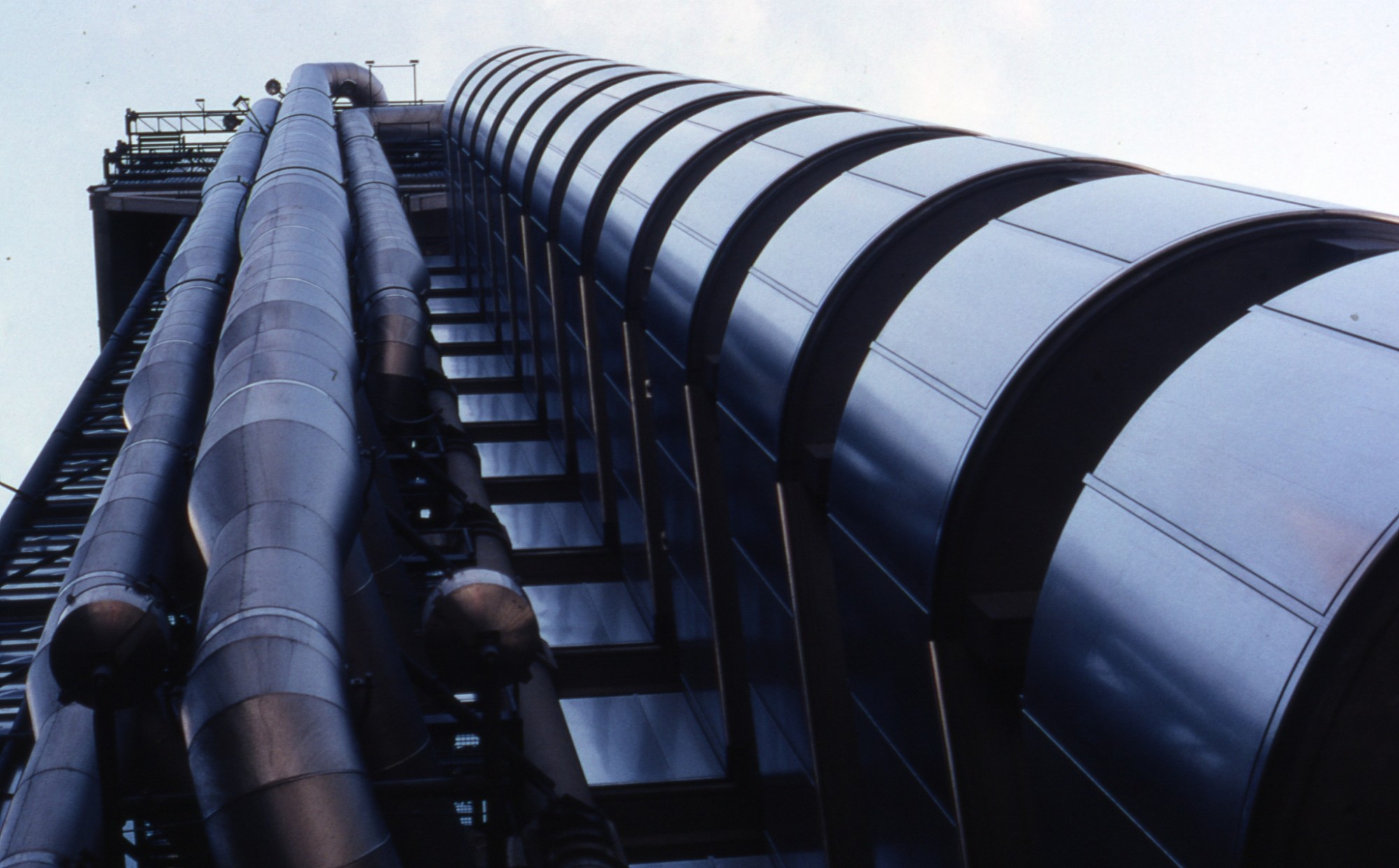lloyd's of london building, insurance, insurers. 