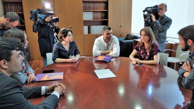 ep alevy pp con juventudesscc