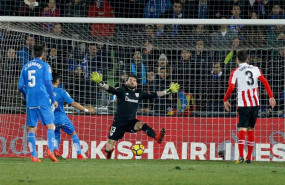 ep angel anota el gol de la victoria del getafe en el partido ante el athletic club de laliga