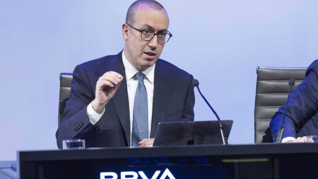 ep archivo   el ceo del bbva onur gen durante una rueda de prensa en la comision nacional del