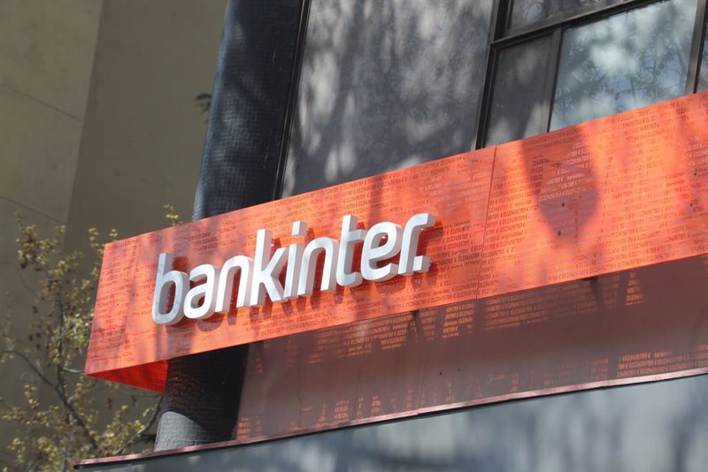 Bankinter lucha por poner fin al movimiento lateral de los últimos meses