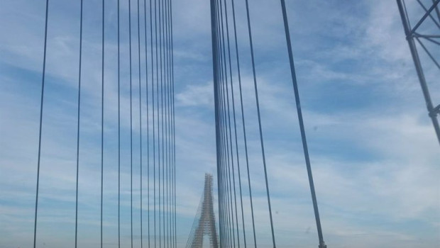 ep archivo   puente sonre el rio guadiana en ayamonte