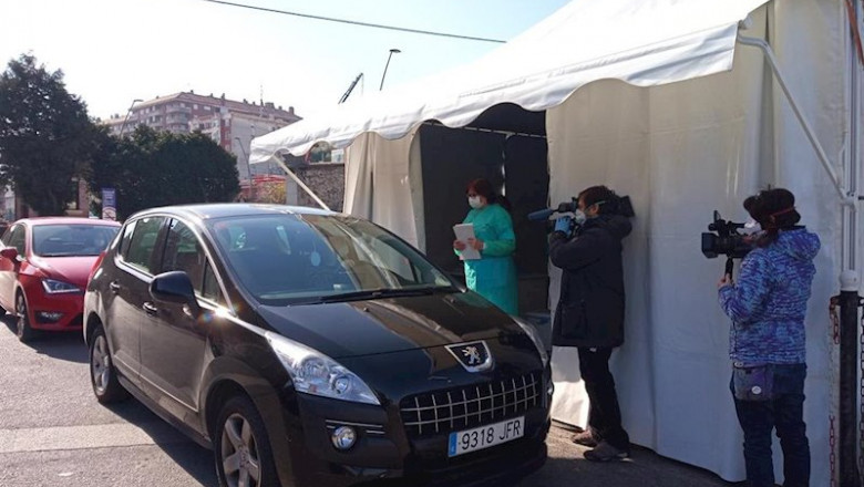 Carpa instalada en el Hospital de Basurto en Bilbao para realizar pruebas de coronavirus a profesionales sanitarios. | EUROPA PRESS ep carpa instalada en el hospital de basurto en bilbao para realizar pruebas de coronavirus a