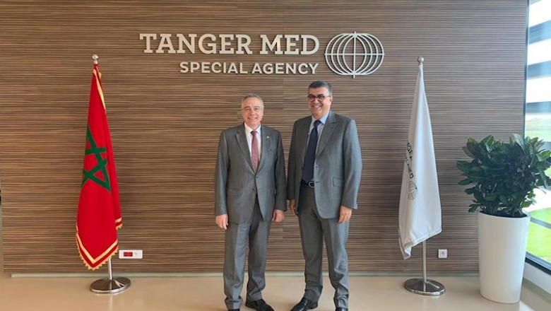El delegat especial de l'Estat al CZFB, Pere Navarro, visita Tanger Med. | CZFB ep el delegat especial de lestat al czfb pere navarro visita tanger med