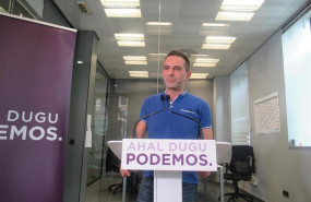 ep el portavoz de comunicacion de podemos euskadi andeka larrea en una rueda de prensa este lunes en