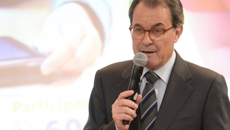 Reclaman 4 9 Millones De Euros A Artur Mas Como Responsable Contable Del 9 N Cataluna