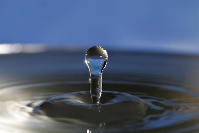 Gota de agua | FIR0002|/WIKIPEDIA ep gotaagua