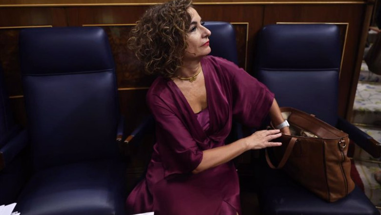 ep la ministra de hacienda maria jesus montero durante una sesion plenaria en el congreso ep la ministra de hacienda maria jesus montero durante una sesion plenaria en el congreso