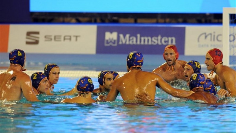 La selección española masculina de waterpolo durante los Europeos de Barcelona | TWITTER.COM/RFEN_DIRECTO - Archivo ep la seleccion espanola masculinawaterpolo duranteeuropeosbarcelona