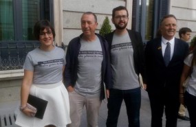 ep los diputadoscompromiscamisetas reivindicativas