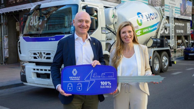 ep motor  holcim amplia su flota de camiones hormigoneras electricas de la mano de renault