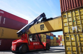 ep movimiento de mercancias en el puerto de almeria