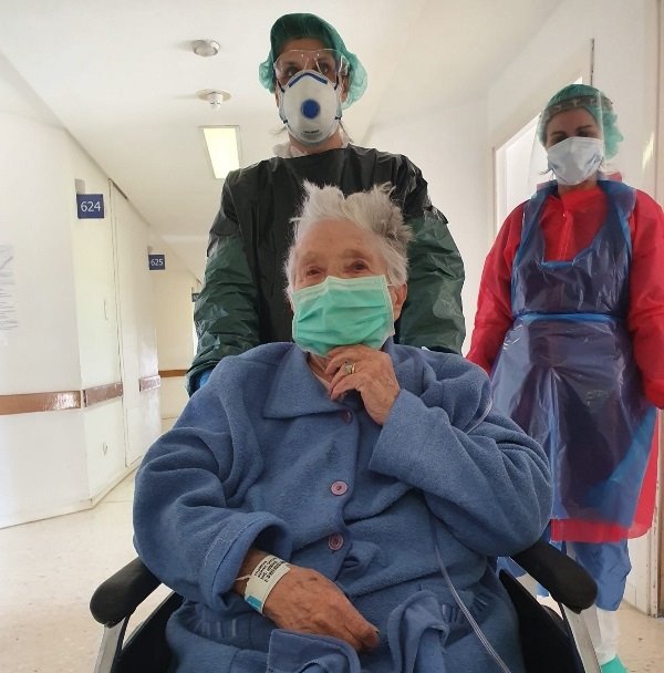 ep paciente con coronavirus de 97 anos que ha recibido el alta medica en soria ep paciente con coronavirus de 97 anos que ha recibido el alta medica en soria