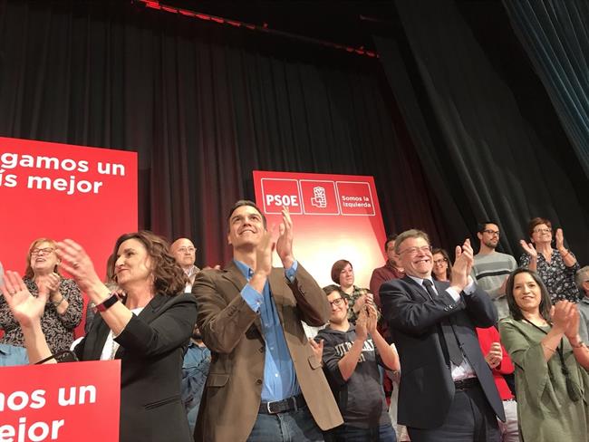 Sánchez, junto a Puig en el acto en Alzira | PSPV ep sanchez juntopuigactoalzira