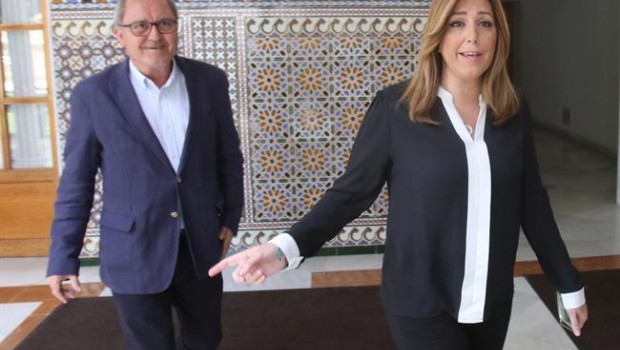 ep susana diazjuan cornejolos pasillosparlamento andaluz