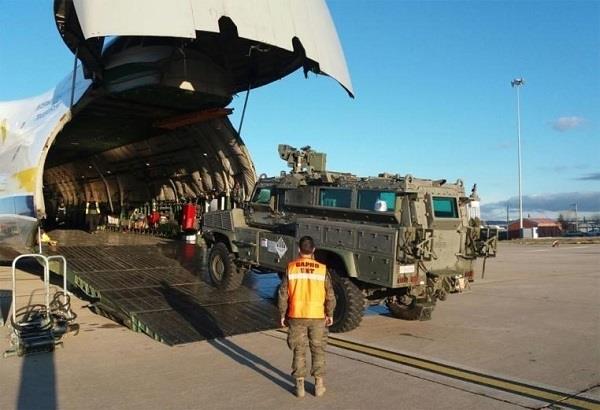 Traslado de material para la misión de Malí | EJÉRCITO DE TIERRA ep trasladomaterialla misionmali