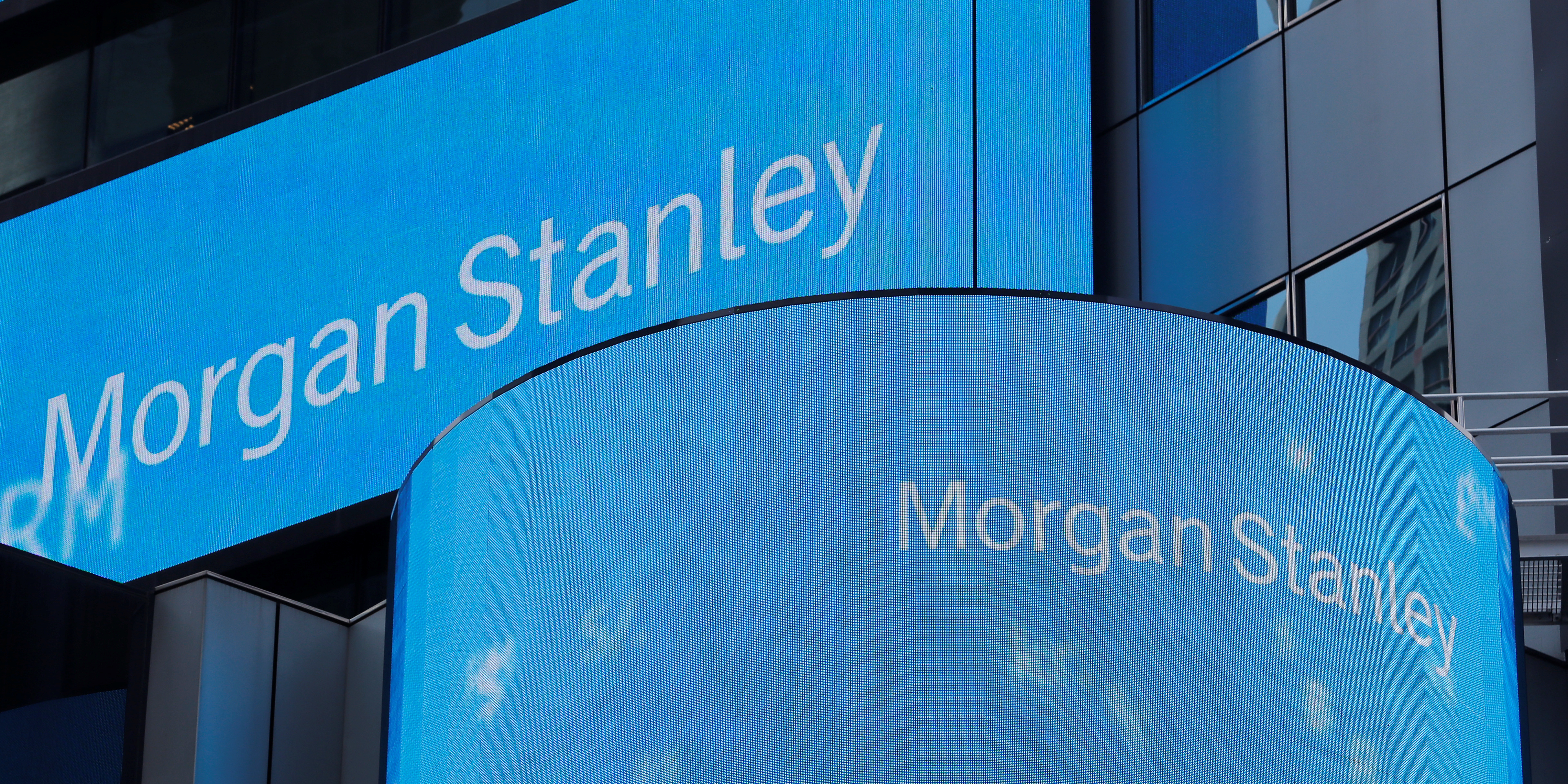Morgan Stanley aumenta su exposición al bitcoin y a Grayscale en más del 63%