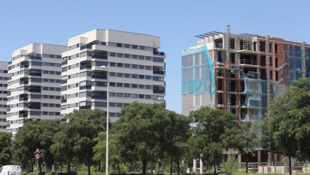 ep archivo   edificio en construccion en madrid espana