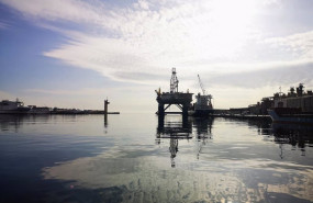 ep archivo   plataforma petrolifera para desguace