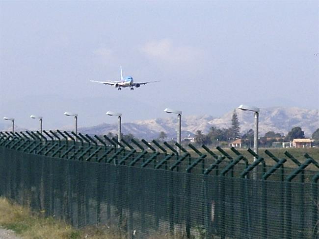 Avión A Punto De Aterrizar En El Aeropuerto De El Altet | EUROPA PRESS - Archivo ep avionpuntoaterrizaraeropuertoaltet