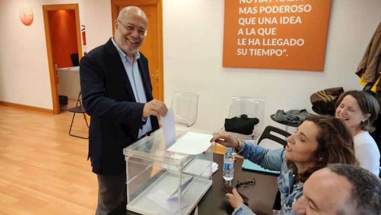 El candidato a la presidencia de Cs, Francisco Igea, durante la votación de compromisarios para la Asamblea General. | CIUDADANOS ep el candidato a la presidencia de cs francisco igea durante la votacion de compromisarios para la