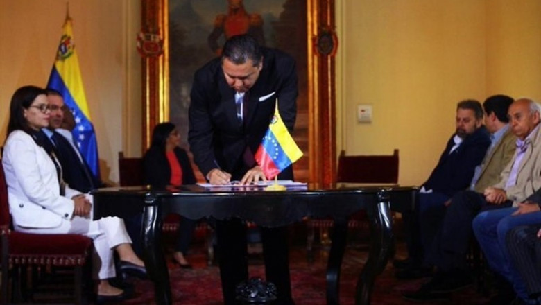 El pastor evangélico Javier Bertucci se suma al acuerdo de diálogo entre el Gobierno venezolano y la oposición minoritaria | TWITTER DE NICOLÁS MADURO ep el pastor evangelico javier bertucci se suma al acuerdo de dialogo entre el gobierno venezolano y