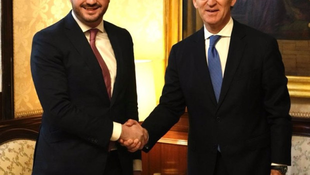 ep el presidente de ceaje fermin albaladejo izda y el presidente del pp alberto nunez feijoo