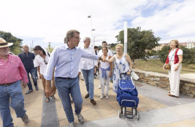 ep el presidente del pp alberto nunez feijoo recorre un tramo del camino de santiago a su paso por