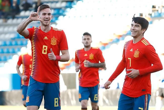 ep fabian ruiz celebraa carlos solertantola sub-21