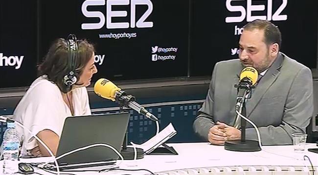 El ministro de Fomento, José Luis Ábalos, en una entrevista radiofónica | CADENA SER ep ministrofomento jose luis abalos enentrevista radiofonica