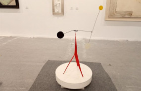 ep obra de alexander calder en la galeria leandro navarro en su stand de arco