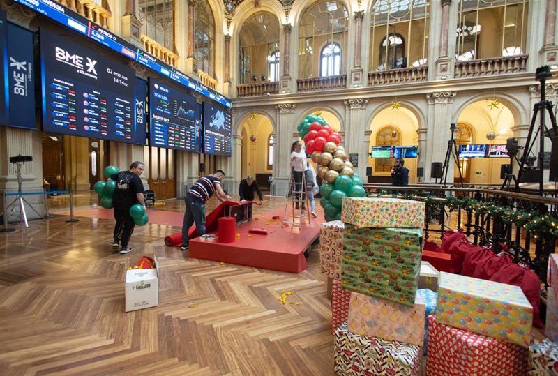 La Bolsa española eleva su negociación un 21,2% en 2025, hasta 384.582 millones