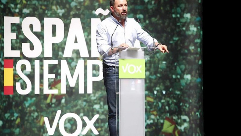 ep santiago abascal presidente de vox en un mitin de vox en vigo galicia espana el jueves 24 de