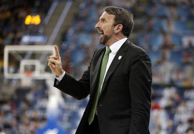 El técnico de Unicaja, Joan Plaza | ACB MEDIA ep tecnicounicaja joan plaza