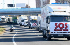 ep varios camiones en la a 2 participan en una marcha lenta por las principales vias de madrid con