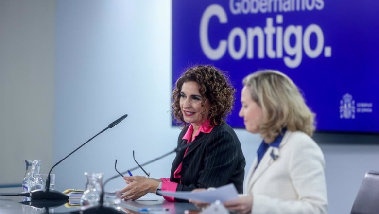 ep archivo la ministra de hacienda y funcion publica en funciones maria jesus montero i y la ep archivo la ministra de hacienda y funcion publica en funciones maria jesus montero i y la