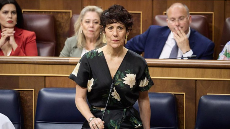 Archivo - La ministra de Inclusión, Elma Saiz, durante un pleno en el Congreso de los Diputados, a 25 de junio de 2025, en Madrid (España). | Jesús Hellín - Europa Press - Archivo ep archivo la ministra de inclusion elma saiz durante un pleno en el congreso de los diputados a
