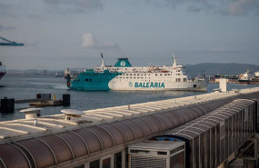 ep archivo   vista del puerto de algeciras durante la operacion salida de la operacion paso del