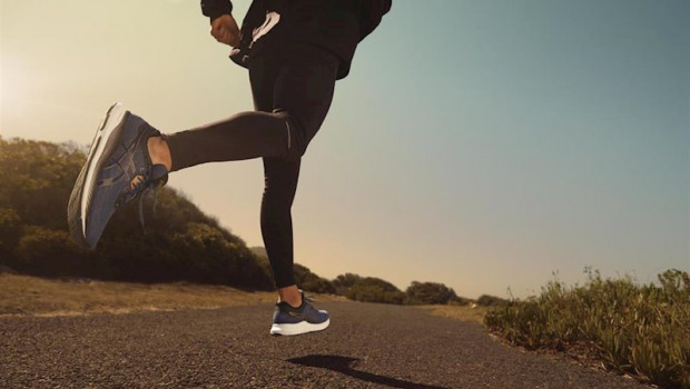 ep asics presenta su nuevo modelo de zapatilla de ahorro energetico evoride