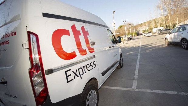 ep economia- ctt express preve la mayor temporada de rebajas online de la historia tras aumentar sus