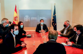 ep el ministro de consumo alberto garzon c y el secretario general de la upa lorenzo ramos 2d se
