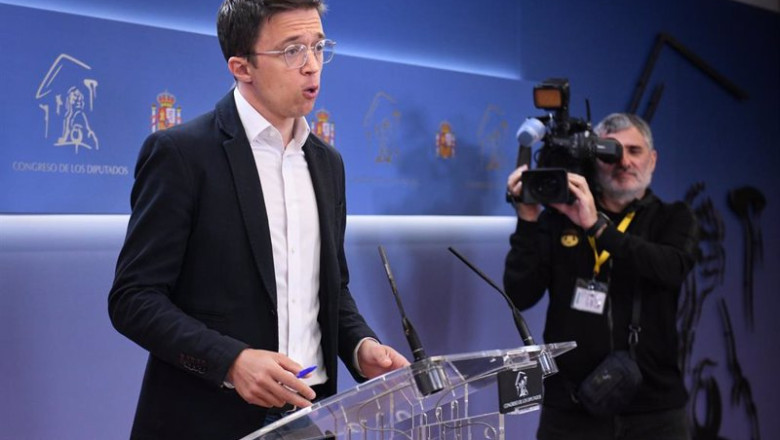 ep el portavoz de sumar inigo errejon en una rueda de prensa