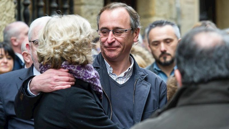 ep el presidente del pp vasco alfonso alonso y la viuda de gregorio ordonez y presidenta de la