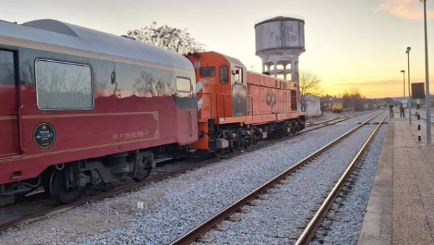 ep el tren al andalus renfe supera las pruebas tecnicas para su certificacion en portugal