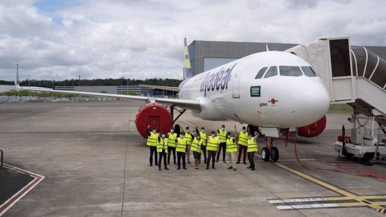 ep flyadeal firma un acuerdo de servicios de horas de vuelo para su flota de a320 ep flyadeal firma un acuerdo de servicios de horas de vuelo para su flota de a320