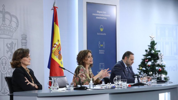 ep i-d la vicepresidenta primera del gobierno carmen calvo la ministra de hacienda maria jesus